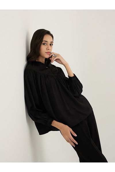 Femmella By Styli Solid Balloon Sleeve Pleated Top with Button Detail
