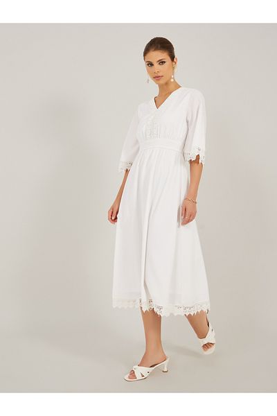 Styli Lace Insert V-Neck A-Line Midi Dress