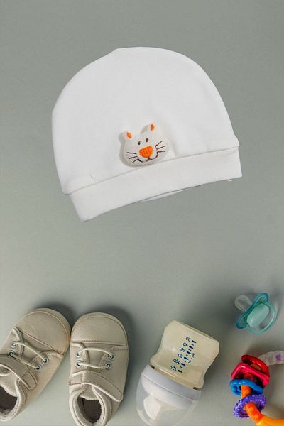 yudemia 100% Organic Cotton Stylish and Comfortable Cat Embroidered Design Baby Beanie