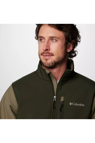 Columbia Men's Khaki Ascender Omni Shield Softshell Jacket