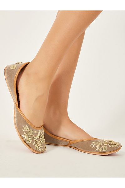 Styli Ethnic Embellished Flat Shoes