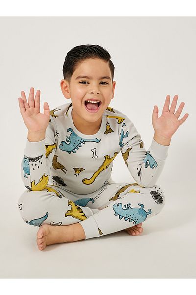 Styli All-Over Print Round Neck T-Shirt and Pyjama Set