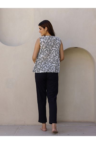 Sanskrutihomes By Styli Floral Printed Cotton Top and Pyjama Set