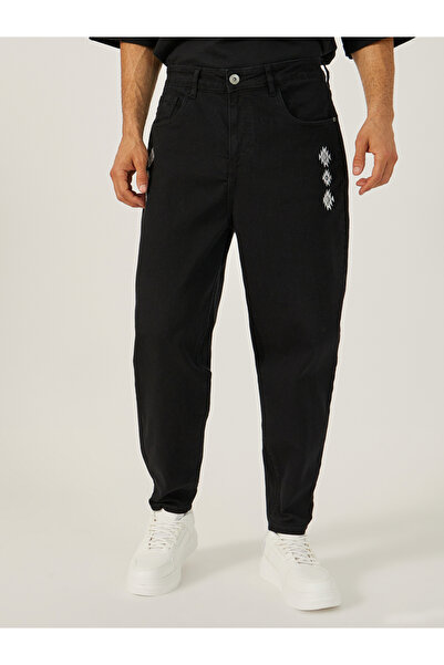 Styli Mid Rise Balloon Fit Embroidered Jeans