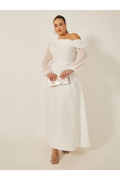 Styli Plus Size Asymmetric Neckline Balloon Sleeve A-Line Maxi Dress