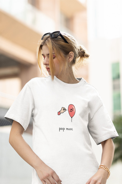 MG تي شيرت نسائي مطبوع عليه موسيقى البوب ​​من القطن برقبة دائرية وأكمام قصيرة