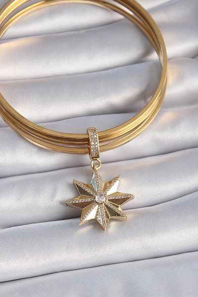 ForWhat Polar Star Ajda Charm with Golden Brass Zircon for Elegant Woman