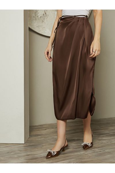 Styli Pleated Satin Midi Skirt with Side Slit Detail