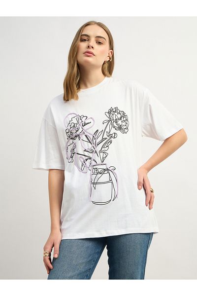 Styli Graphic Print Round Neck Oversized T-Shirt