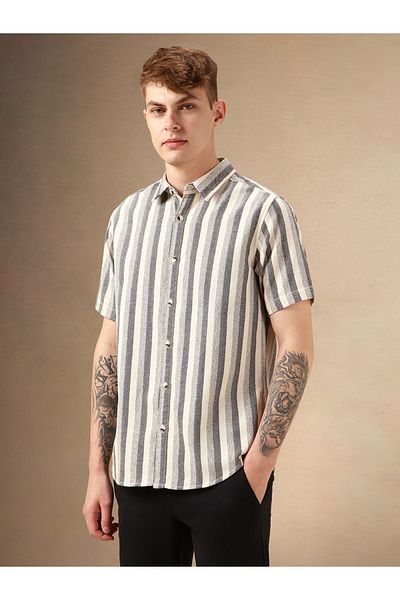 Dennis Lingo By Styli Striped Relaxed Fit Spread Collar Shirt