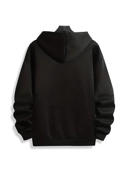NEW TRENDY COLLECTİON Черният мъжки полиестерен суичър UFC е изработен от комфортна материя.