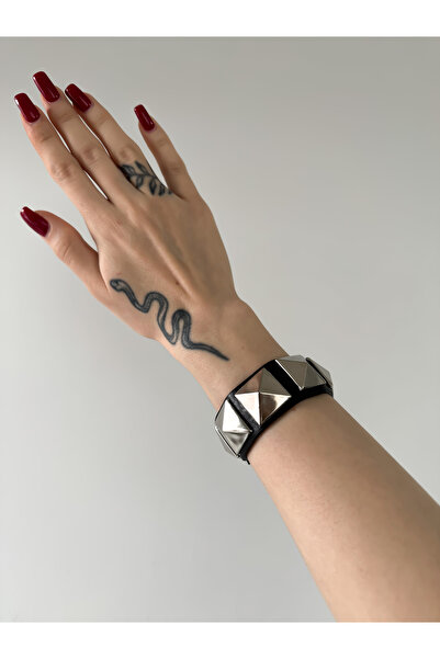 DarkellaStore Gotik Gothic Punk Büyük Zımbalı Geniş Suni Deri Bileklik (Unisex)