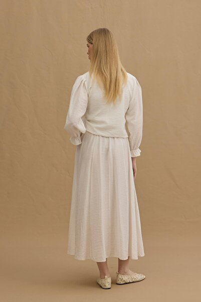 Fahhar Ecru Textured Piece Skirt