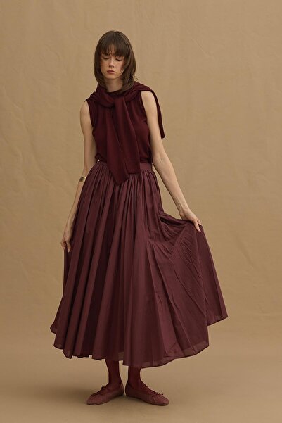 Fahhar Burgundy Layered Gode Detailed Skirt