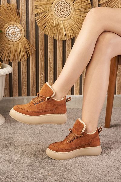 İmerShoes Καθημερινές γυναικείες μαύρες μπότες με κορδόνια με ψηλή χοντρή σόλα με γούνα οβάλ μύτη Suede Άνετο ελαφρύ μποτάκι 1701