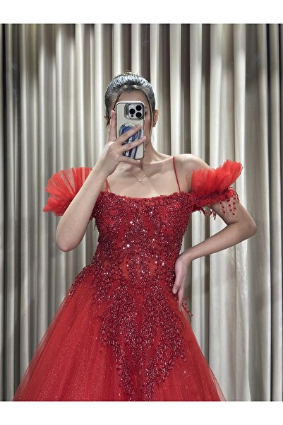 Kaleiçi Yıldızlar Kırmızı Önü Taş İşlemeli Prenses Tül Arkası Bağlama Abiye Elbise VS4007