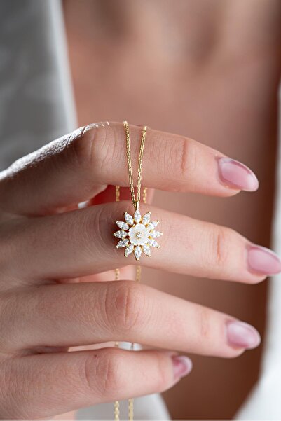 Nereze 925 Ayar Gümüş Gold Kaplama Mekik Taşlı Manolya Çiçeği Kolye