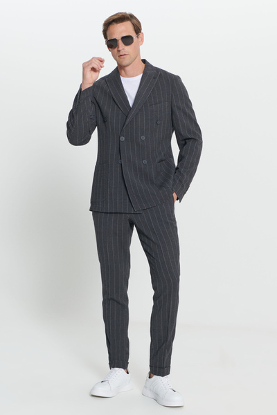 ALTINYILDIZ CLASSICS Men's Anthracite Slim Fit Slim Fit Swallow Collar Seersucker Print Woolen Suit