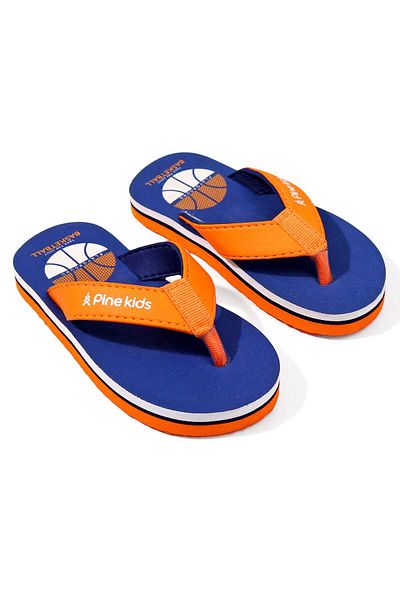Pine kids صندل Pine Kids مطبوع عليه صورة كرة سلة - أزرق داكن