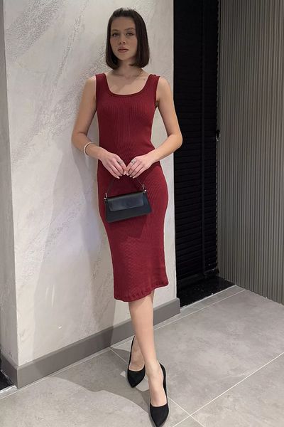 GÜLSELİ Rochie cu bretele cu decolteu pătrat camisole burgundy