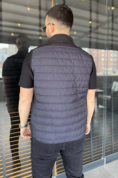MİSHAR İTALİA Navy Blue Men's Quilted Slim Vest with Pockets