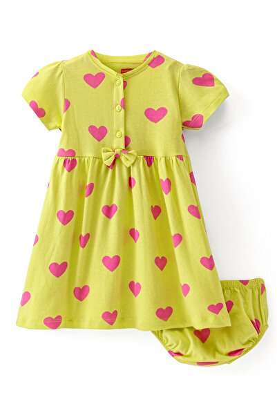 Babyhug فستان هنلي من القطن المحبوك بأكمام نصفية وطبعات قلوب من Babyhug مع سر...