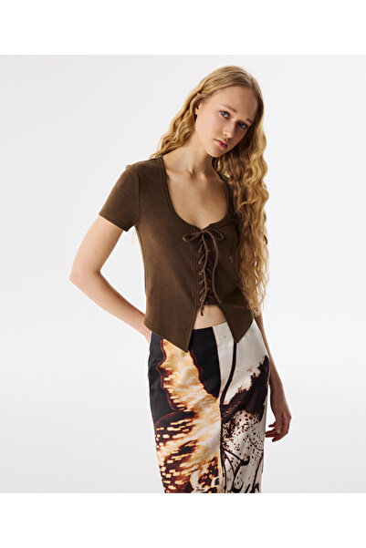 Twist DEKORATİF BAĞLAMALI TİŞÖRT