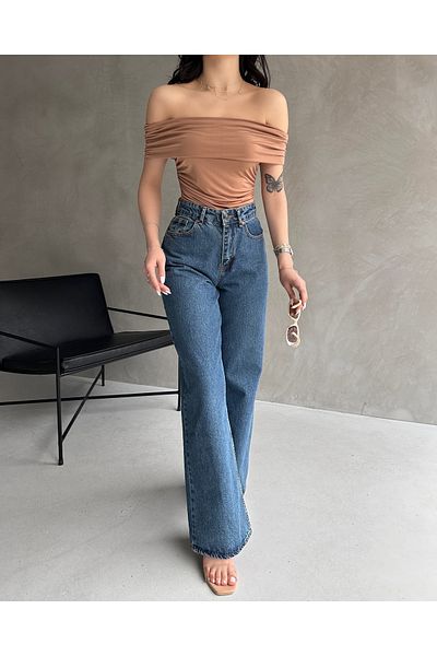 Fav Style Γυναικεία μπλούζα Camel Color - Madonna γιακά και λεπτομέρεια με κορδόνι στο πλάι