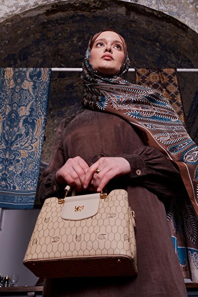 Levidor A.Coffee Circular Indian Silk Shawl