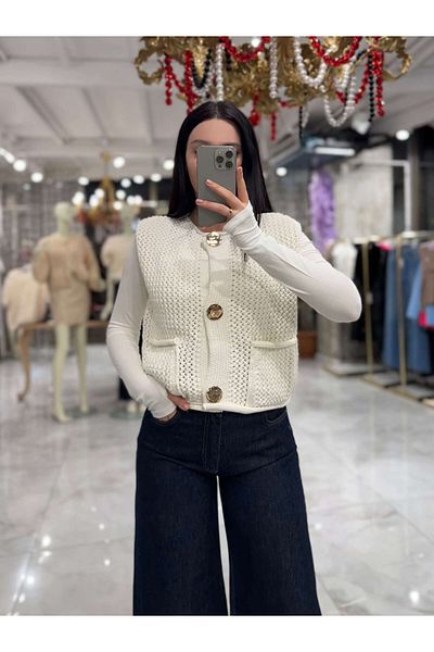 missswans Crew Neck Pocket - Buttoned Vest Ecru
