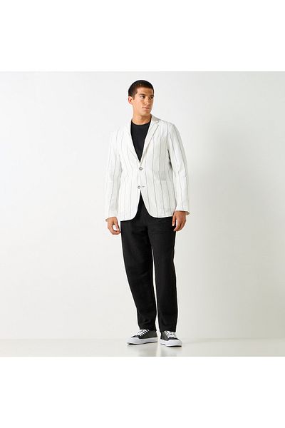 Iconic Seersucker Striped Blazer With Button Closure And Long Sleeves