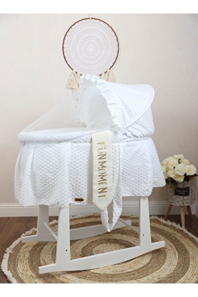 Fun Moment مهد الطفل سلة موسى للأطفال مع ناموسية مع حامل اهتزاز باللون الأبيض