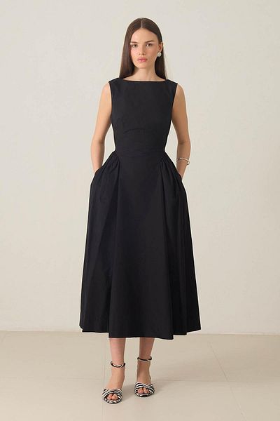 Setre Rochie neagră, fără mâneci, lungime midi, cu talie