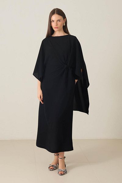 Setre Rochie neagră cu mânecă lungă, cu decolteu barcă, cu detaliu în talie