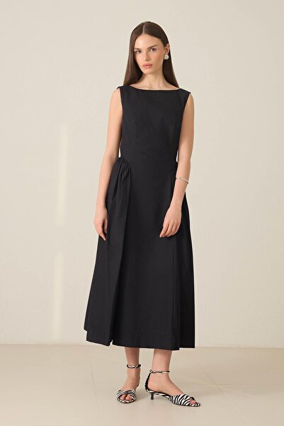 Setre Rochie neagră fără mâneci, cu talie încastrată, cu croiala largă, lungime midi