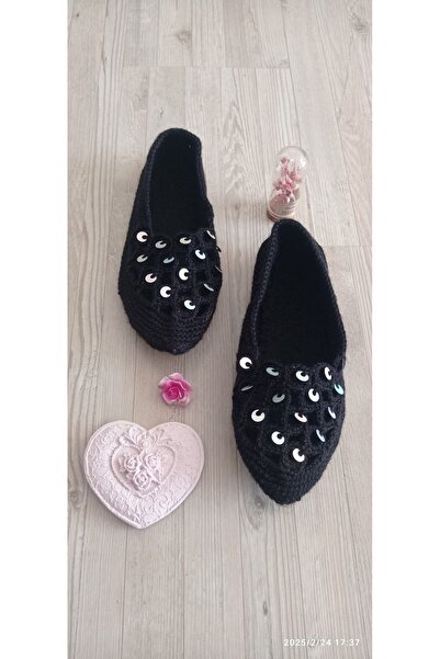 Çalışkan Çocuk KEÇE TABANLI EL ÖRGÜSÜ PATİK