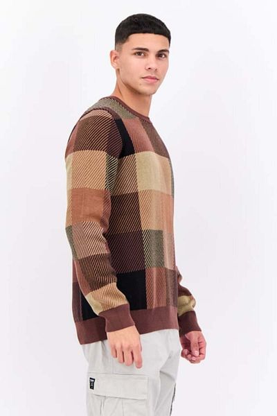Perry Ellis Men Crew Neck Long Sleeves Checkered Sweater, Chocolate