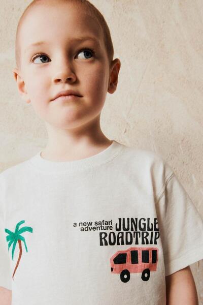 Magu Jungle Roadtrip Printed Boys' T-Shirt and Striped Pants Set - Comfortable and Stylish Combination