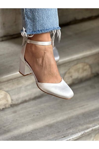 Atelierby DS White Satin Bracelet Mary Jane Women's High Heels