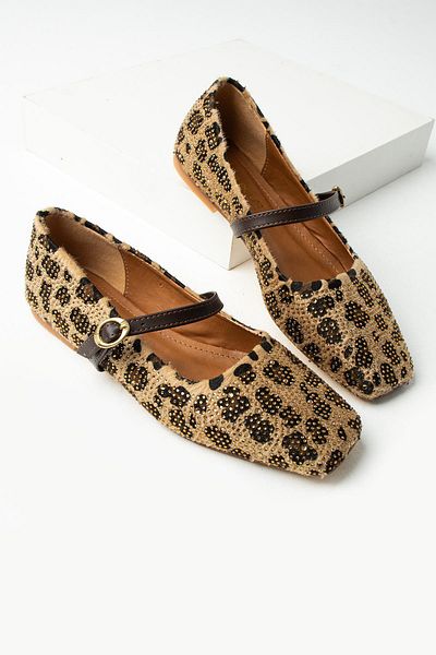diclepolat Women's Helmeted Leopard Stone Ballerina Shoes Mary Jane Tevila