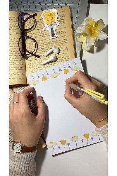 Handeto Kraft Daisy and Purple Flower Notepad Check Pluck Notebook, Glue Memo Pad, A5 Notebook, Unlined Notepad