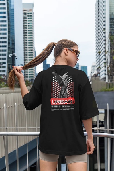 qubo sportswear & company Κοντομάνικο βαμβακερό μπλουζάκι oversize με στρογγυ...