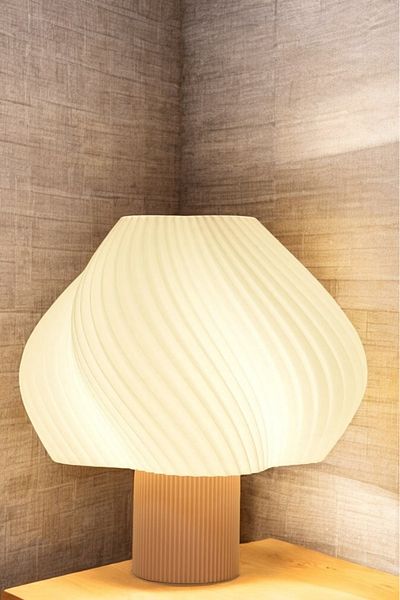 Findify Store Modern Design 3D Table Lamp, Stylish and Functional Lighting, Nightstand Lampshade