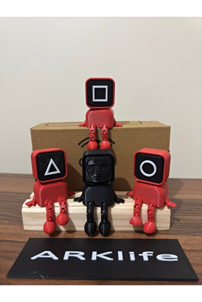 Home Squid Game  Oturan Kırmızı Asker ve Siyah Adam Seti 4'lü