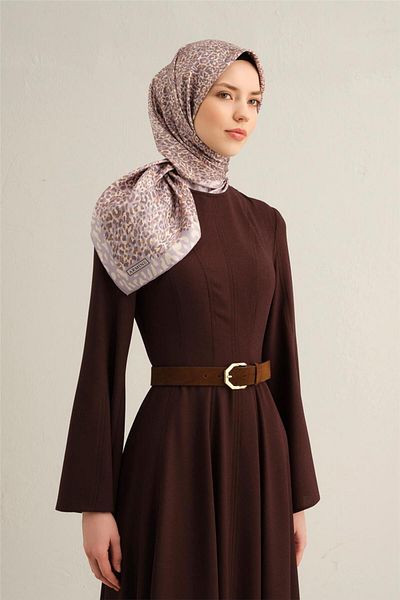 Armine Eșarfă din twill de mătase pură cu model 9352- 06