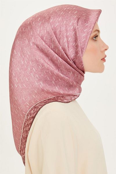 Armine Twill Pure Silk Scarf 31Model