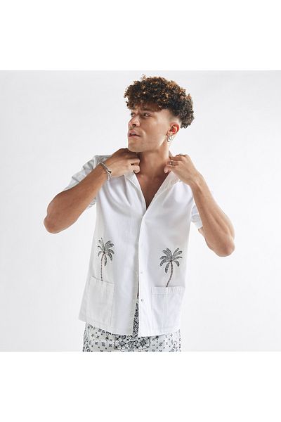 FAV Regular Fit Palm Tree Print Shirt With Short Sleeves And Pockets