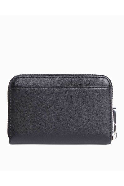 Calvin Klein Dámská mono peněženka Sculpted Med na zip - stylový a funkční design