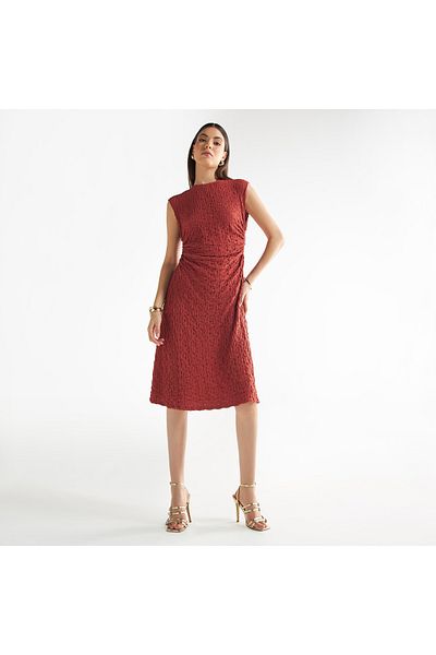 FAV Textured Sleeveless Midi Dress With Ruched Detail