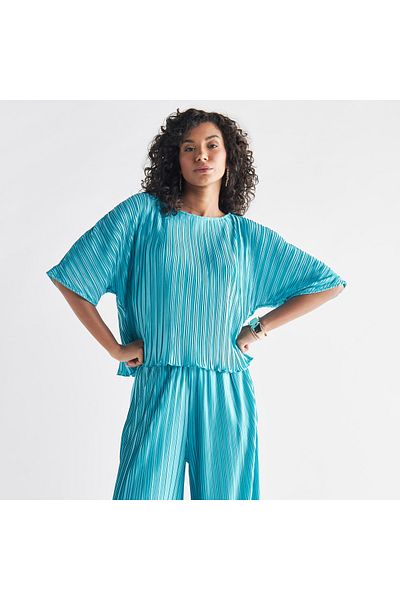 FAV Pleated Top With Short Sleeves And Round Neck